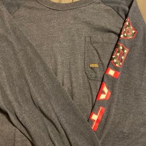 Like new Mens Ariat long sleeve shirt.